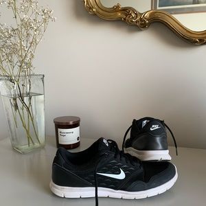 Black Nike Sneakers